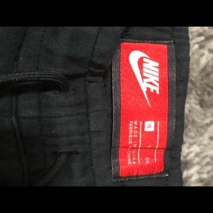 Nike Tech Boys Black Pants Boys size XL